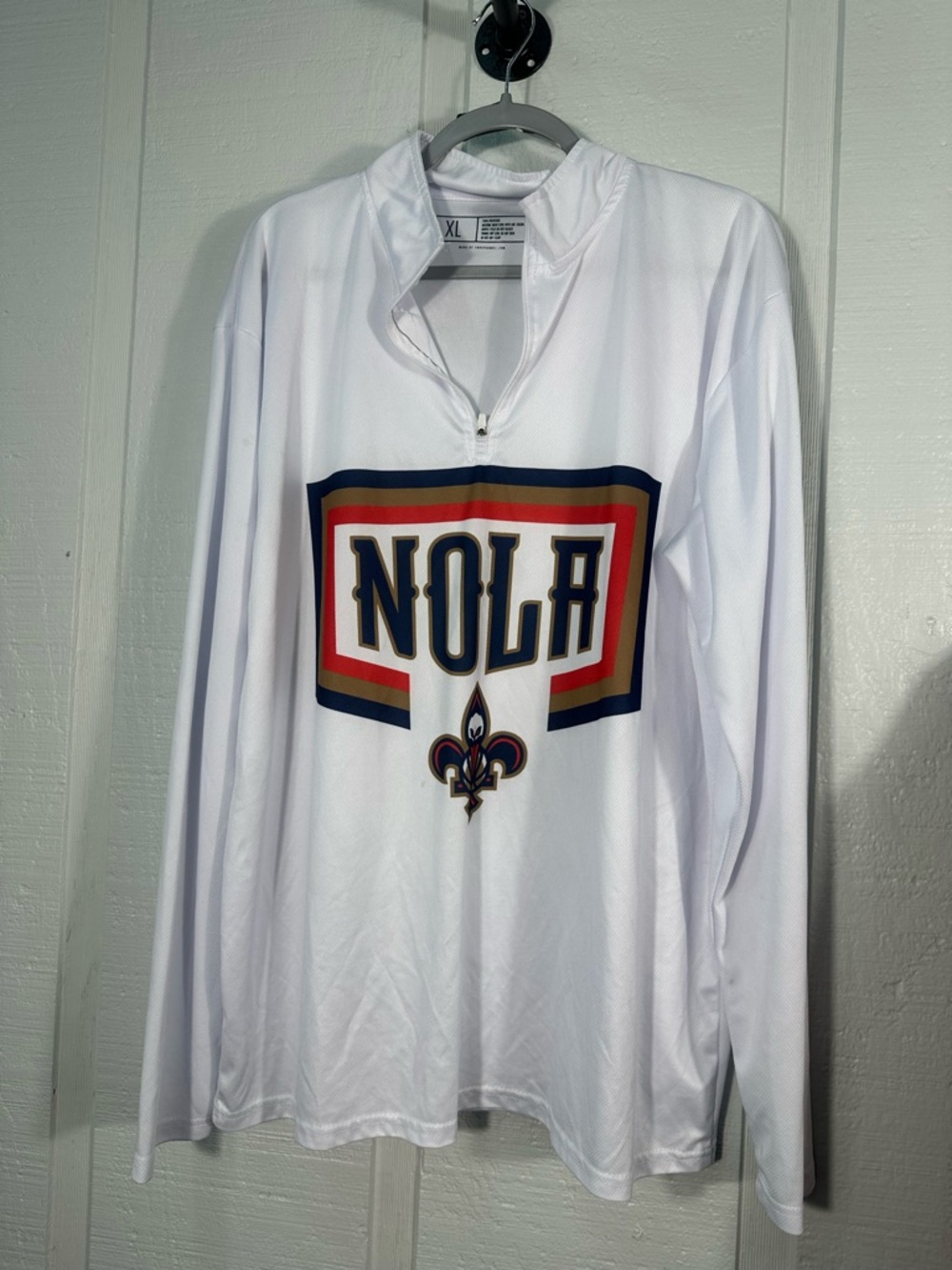 NOLA White Long Sleeve 1/4 Zip Pullover Size XL EUC